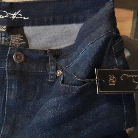 Jeans - Picture 6 of 9